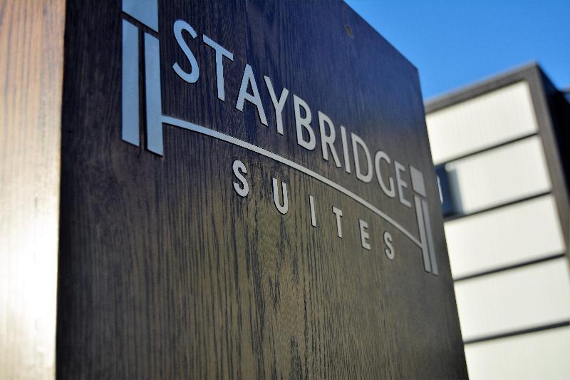 Staybridge London Heathrow - Bath Road, An Ihg Hotel 4*